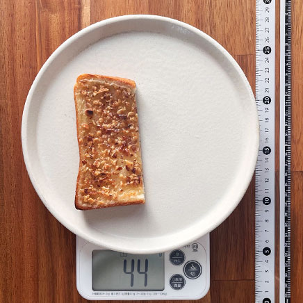 1/2枚分のアーモンドバタートースト