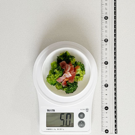 深豆皿1皿分のブロッコリーのホットサラダ