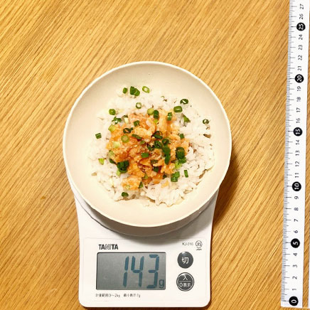 茶椀(中)1杯分のサーモンネギトロ丼