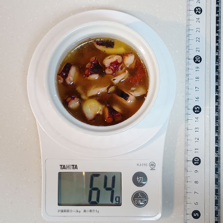 9.5×4cmココット1個分のタコのアヒージョ