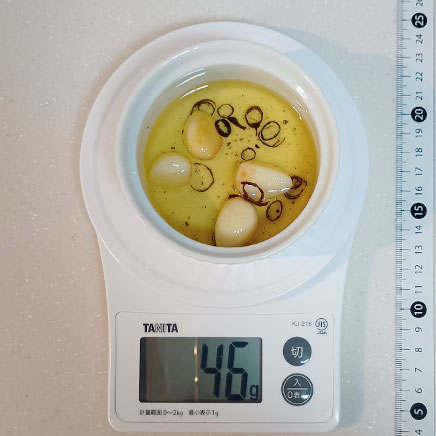 9.5×4cmココット1個分のにんにくのアヒージョ