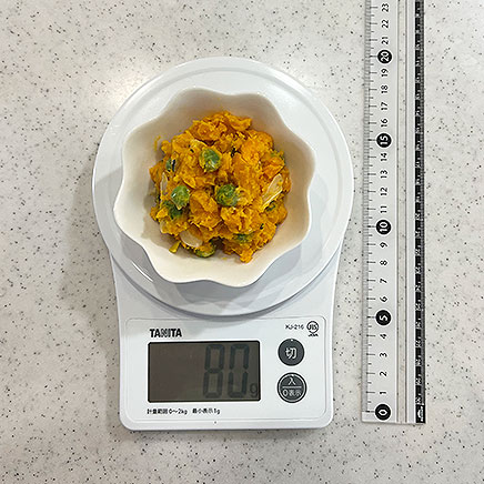 小鉢１皿分のえんどう豆のサラダ