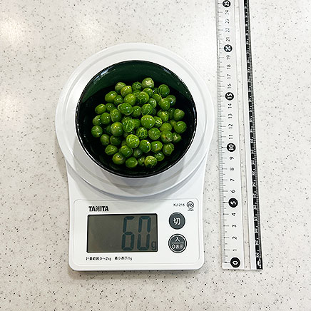 小鉢1皿分のえんどう豆の煮物