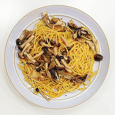 きのこのバター醤油パスタ