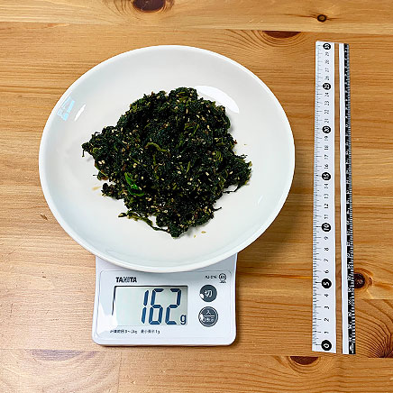 中皿1皿分のシソの佃煮