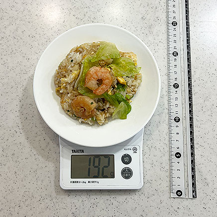 中皿1皿分のエビレタスチャーハン