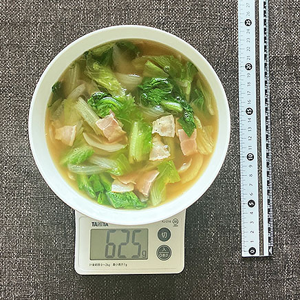 スープボウル（大）1杯分のコスレタスのスープ