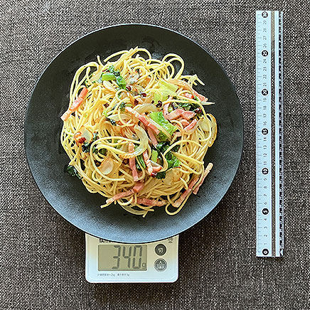 大皿1皿分のサニーレタスパスタ