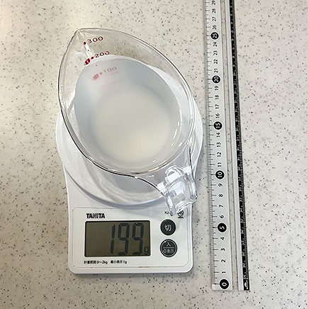 200mlのグラス1杯分のソルティドッグ