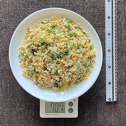 大皿1皿分のつるむらさきチャーハン