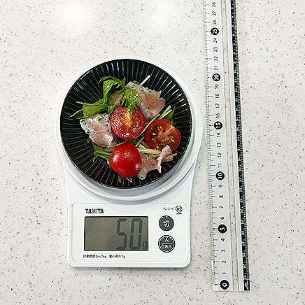 小皿1皿分のドラゴンフルーツサラダ