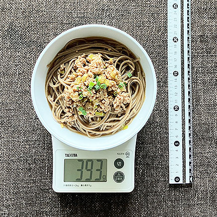 汁椀（中）1杯分のひき肉そば