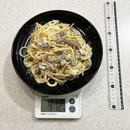 大皿1皿分のマッシュルームのクリームパスタ