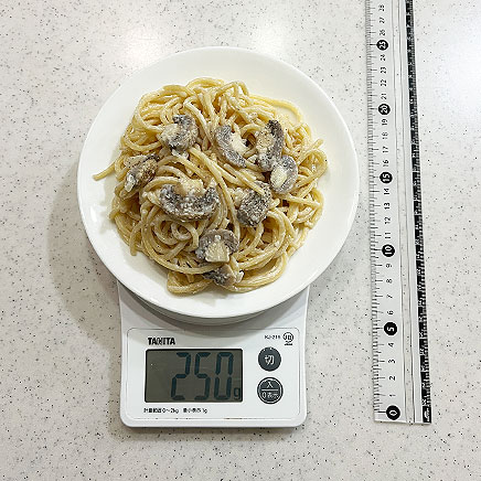 中皿1皿分のマッシュルームのクリームパスタ