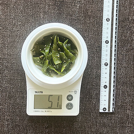 深皿（小）1皿分の茎わかめの酢の物