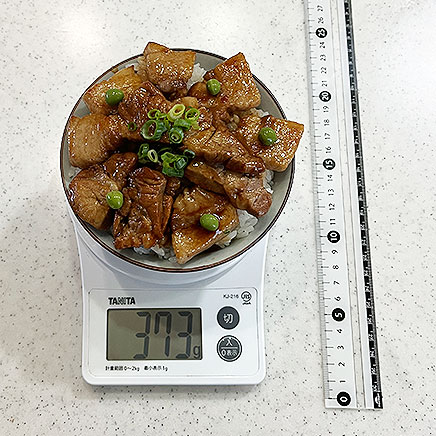 丼1杯分の豚ロースの豚丼