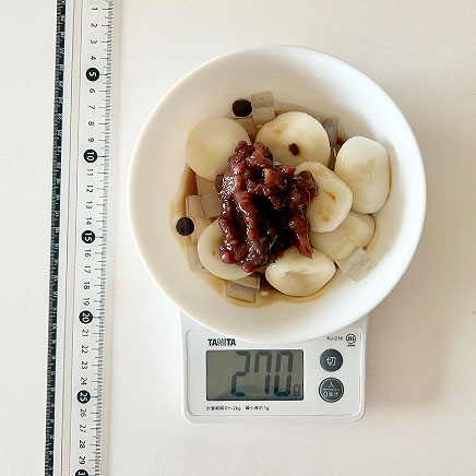 深皿(中)1杯分の白玉あんみつ