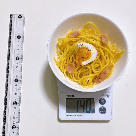 小皿１皿前の半熟卵のカルボナーラ