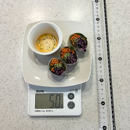 ライスペーパー 1枚分の野菜の生春巻き