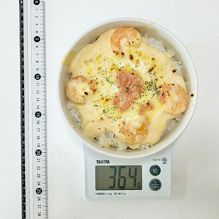 グラタン皿(中)1杯分のたらこドリア