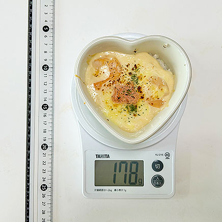 グラタン皿(小)1杯分のたらこドリア