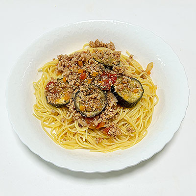 なすのミートソースパスタ