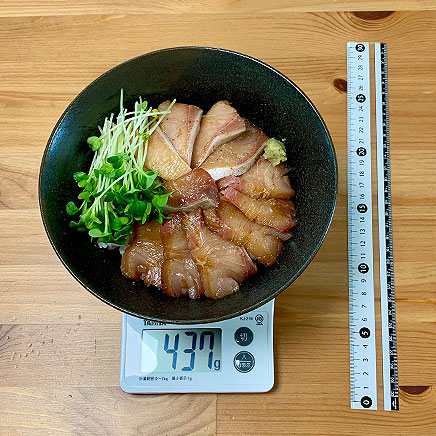 丼(大)1杯分のぶりの漬け丼