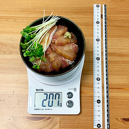 茶碗1杯分のぶりの漬け丼