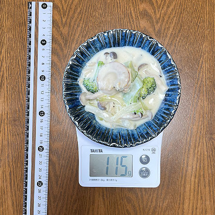 小皿1皿分のほたてとブロッコリーのクリーム煮