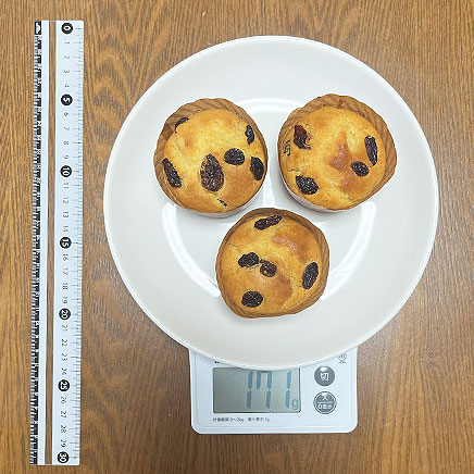 3個分のレーズンマフィン