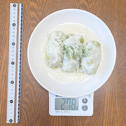 大皿1皿分のロールキャベツのクリーム煮