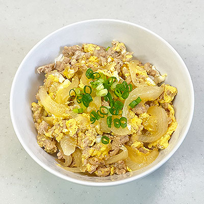 鶏ひき肉の親子丼