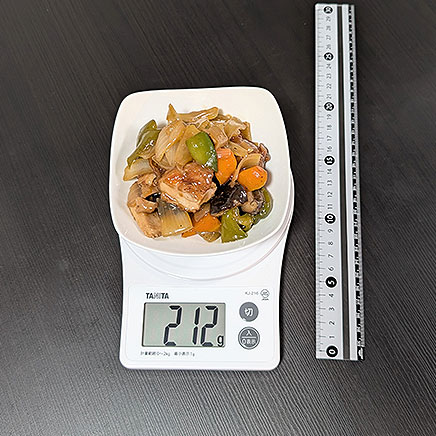 小皿1皿分の鶏肉の黒酢炒め