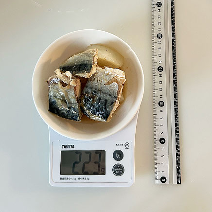 小皿1皿分の鯖と大根の煮物
