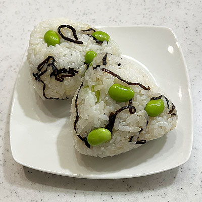 枝豆塩昆布おにぎり