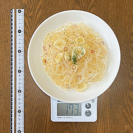 大皿1皿分の春雨ペペロンチーノ