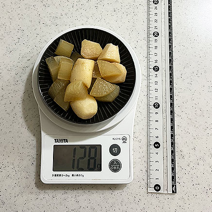 中皿(小)1皿分の大根と里芋の煮物