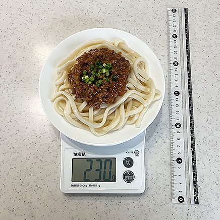 中皿(中)1皿分の肉味噌うどん