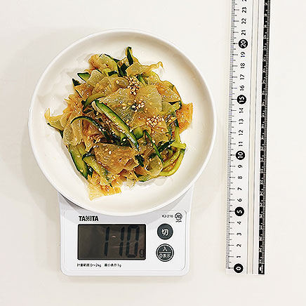 中皿1皿分の白きくらげの中華サラダ