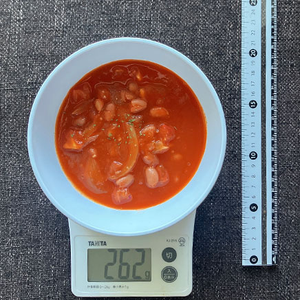 汁椀（中）1杯分のうずら豆のトマト煮込み