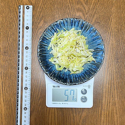 小皿1皿分のキャベツのオリーブオイルサラダ