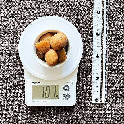 小鉢1皿分のこんにゃくと里芋の煮物