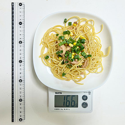 中皿1皿分のツナとコーンの和風パスタ