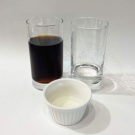 200ml分のラムコークに使用したラム、ライムジュース、コーラ