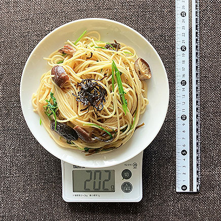 中皿1皿分の干ししいたけの和風パスタ