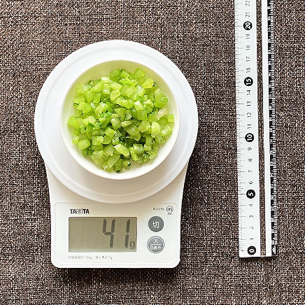 豆皿1皿分の葉大根の漬物