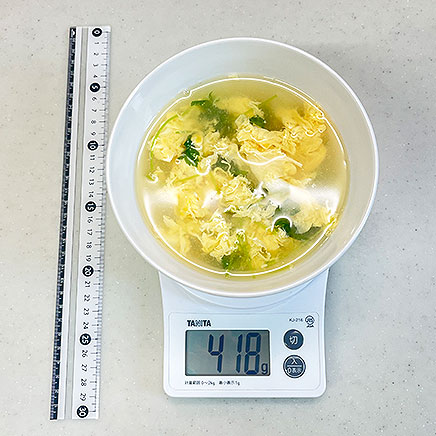 スープボウル（大）1杯分卵のすまし汁