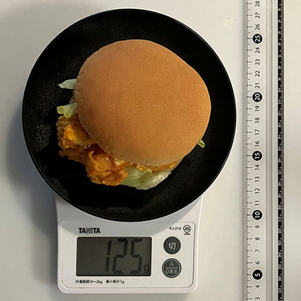 1個分のエビチリバーガー