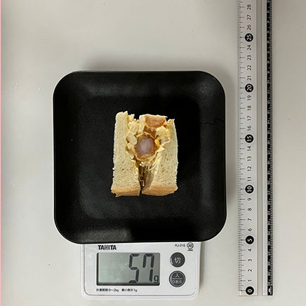 食パン1/2枚分のエビフライサンド