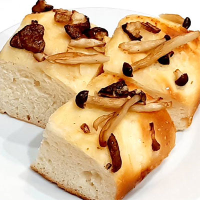 きのこのフォカッチャ